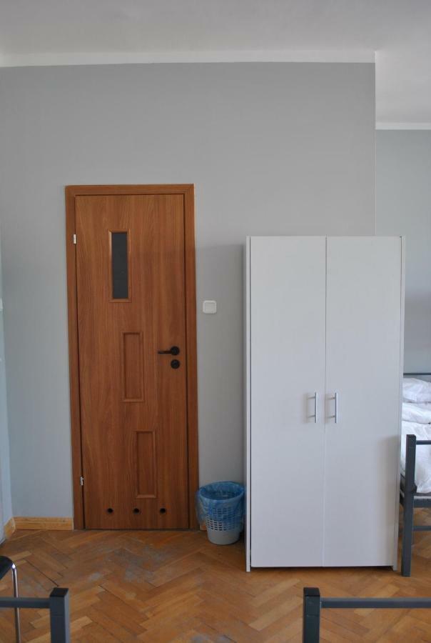 Hostel Pod Topolami Зелена Гура Екстер'єр фото